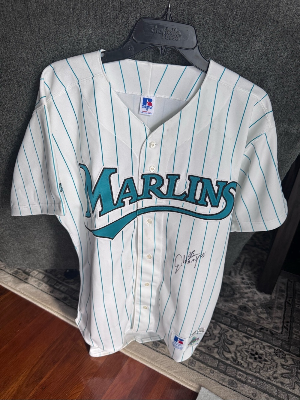 Russell Athletic Miami Marlins, Dontrelle Willis autographed Jersey. 44